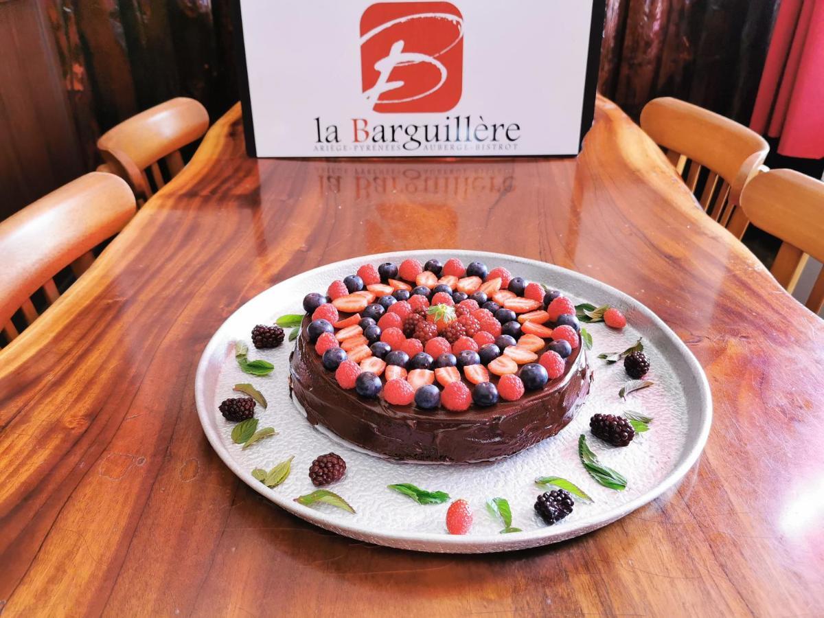 Logis Hotel Restaurant La Barguillere Saint-Pierre-de-Rivière Zewnętrze zdjęcie