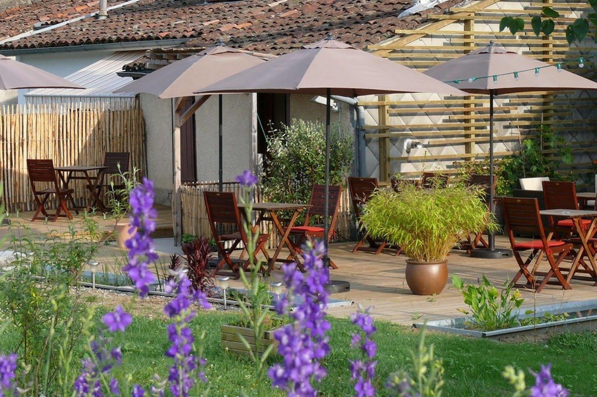 Logis Hotel Restaurant La Barguillere Saint-Pierre-de-Rivière Zewnętrze zdjęcie