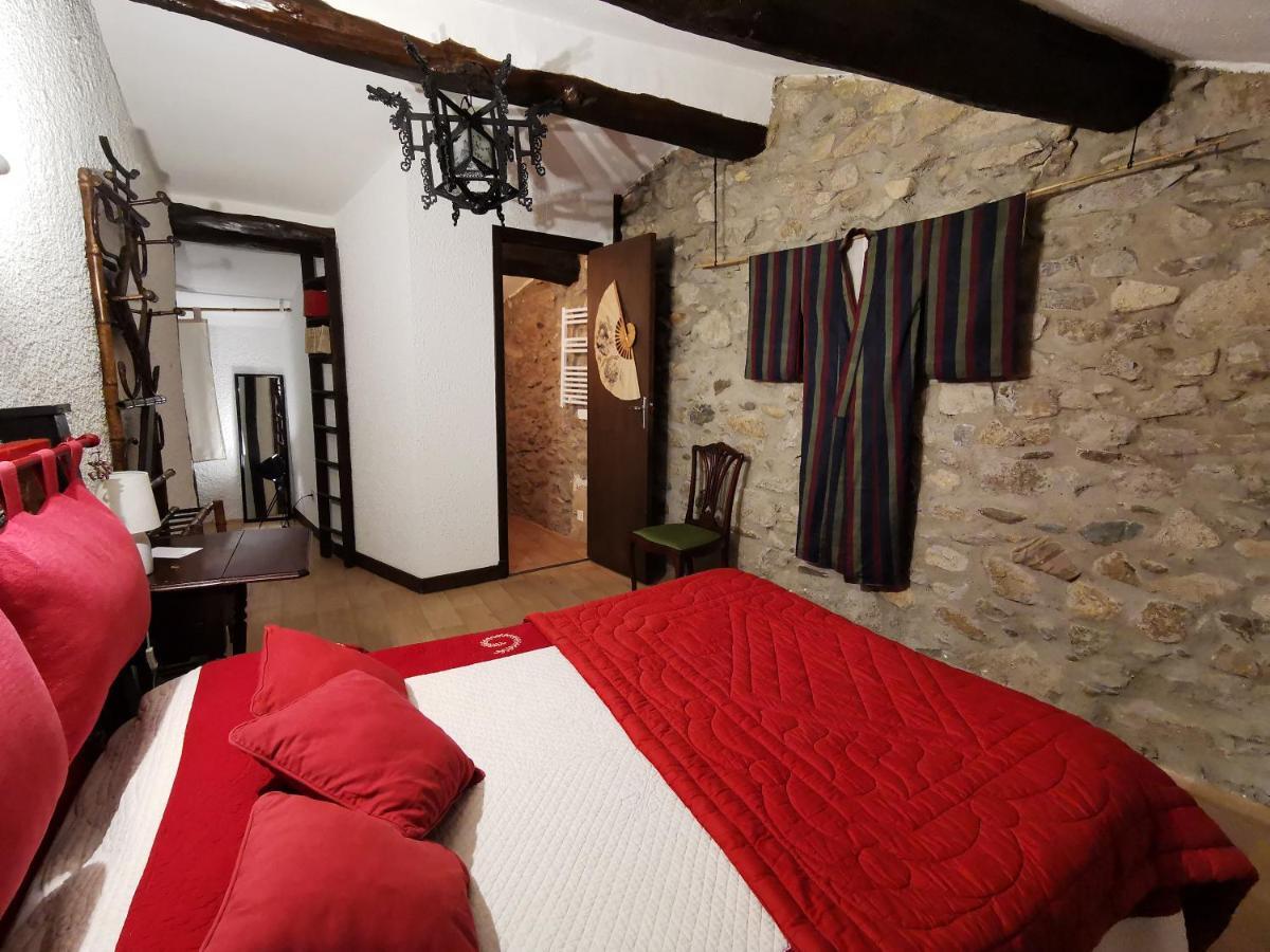 Logis Hotel Restaurant La Barguillere Saint-Pierre-de-Rivière Zewnętrze zdjęcie